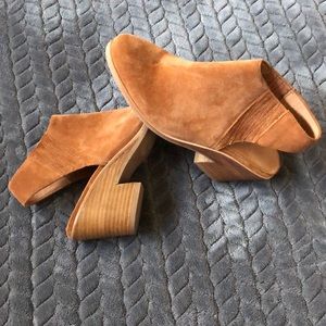 Gentle Soul NWOT size 6 bootie
